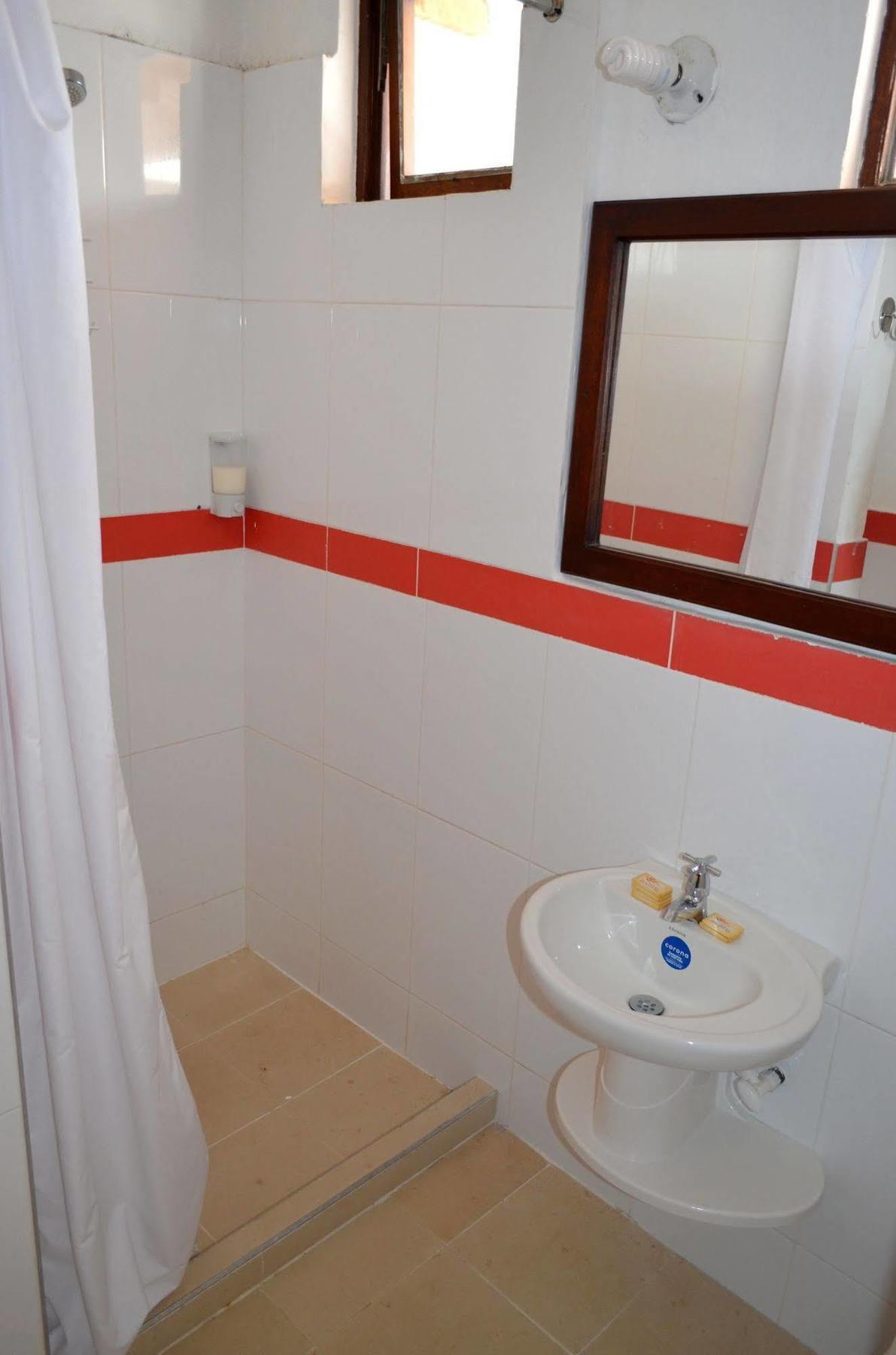 Hotel Aldea Plaza Doradal Exterior foto