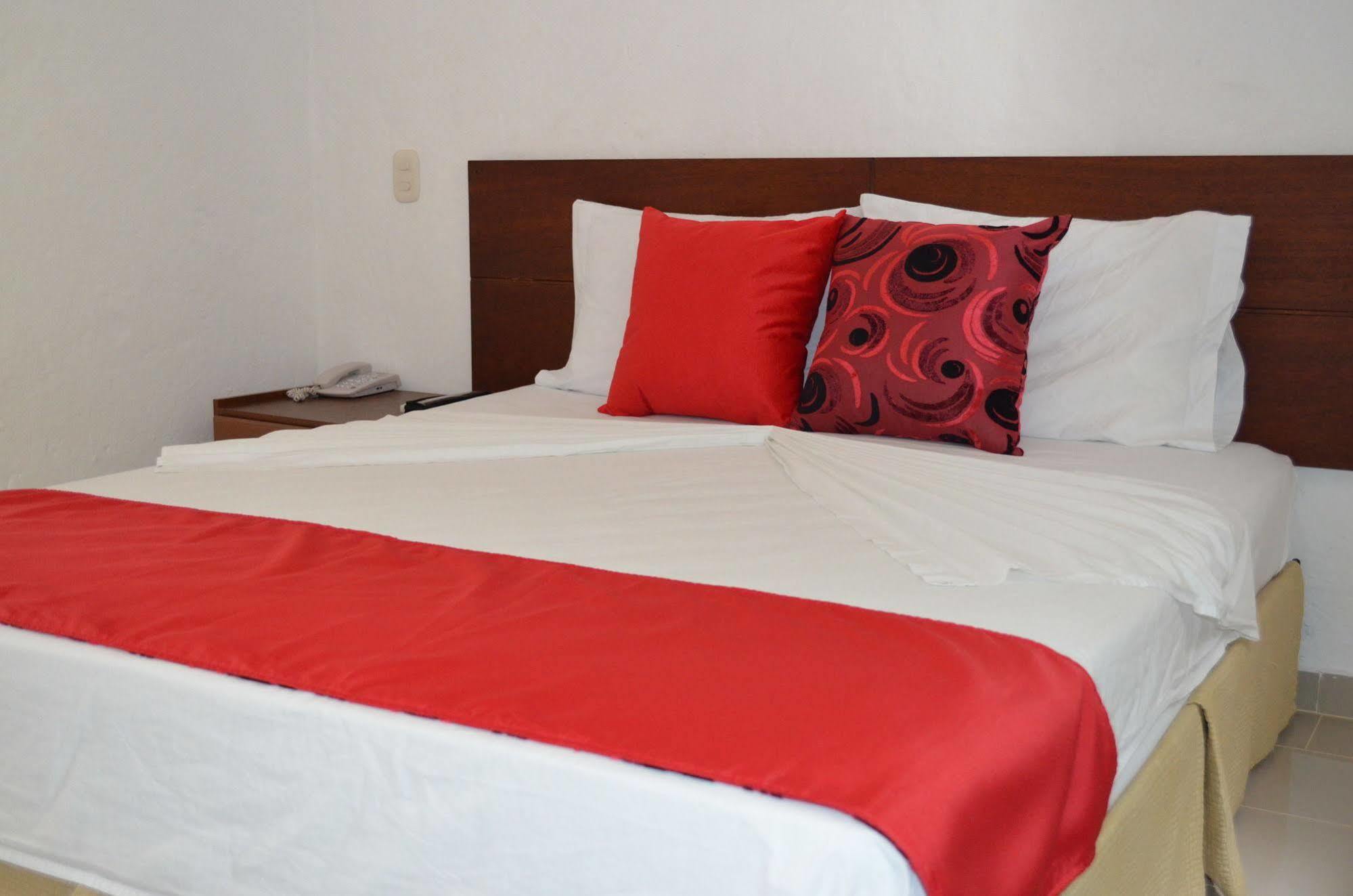 Hotel Aldea Plaza Doradal Exterior foto