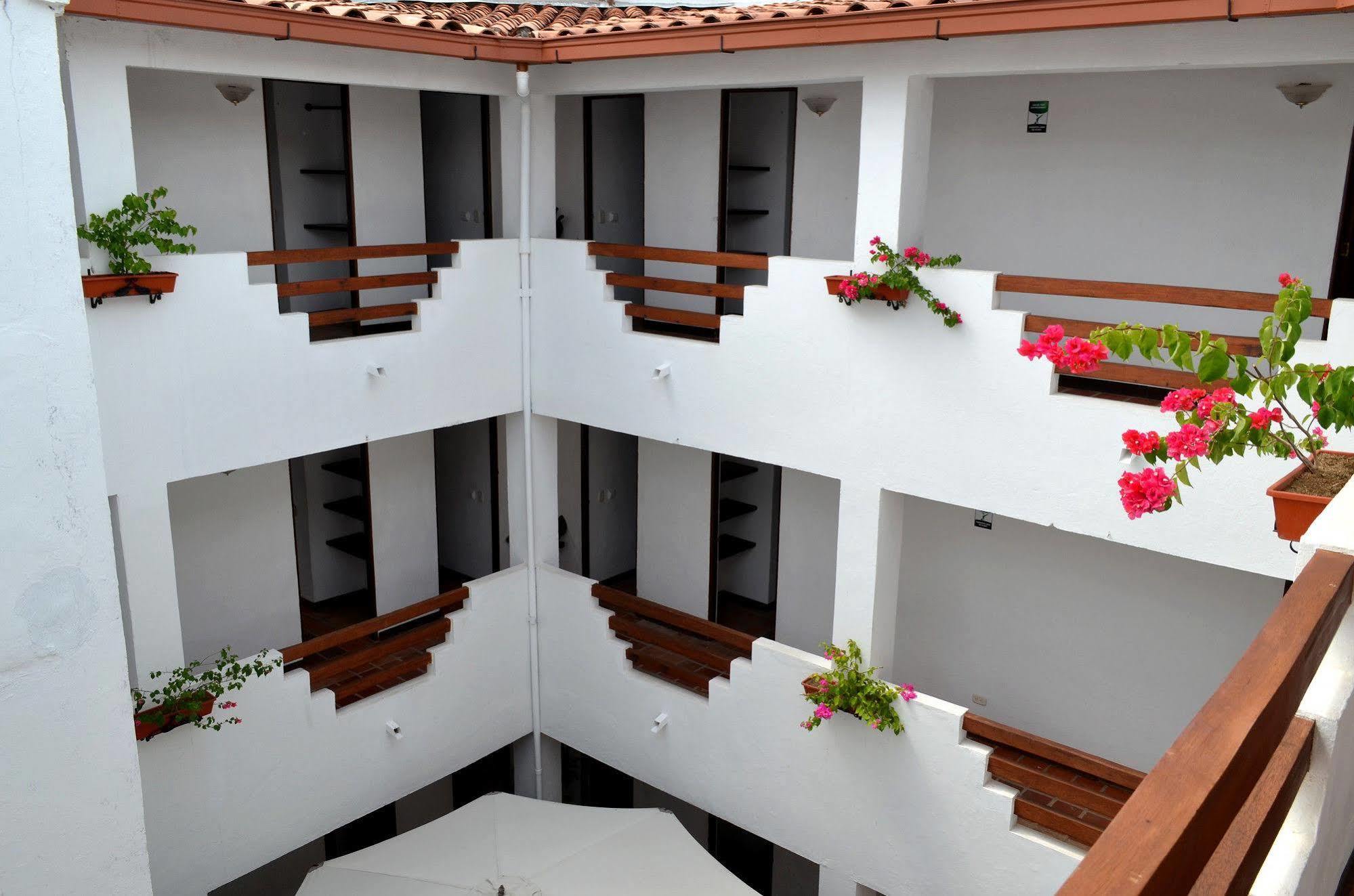 Hotel Aldea Plaza Doradal Exterior foto